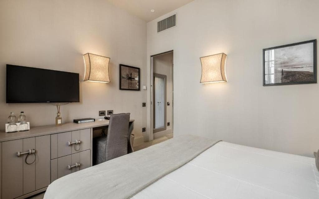 Villa Grey