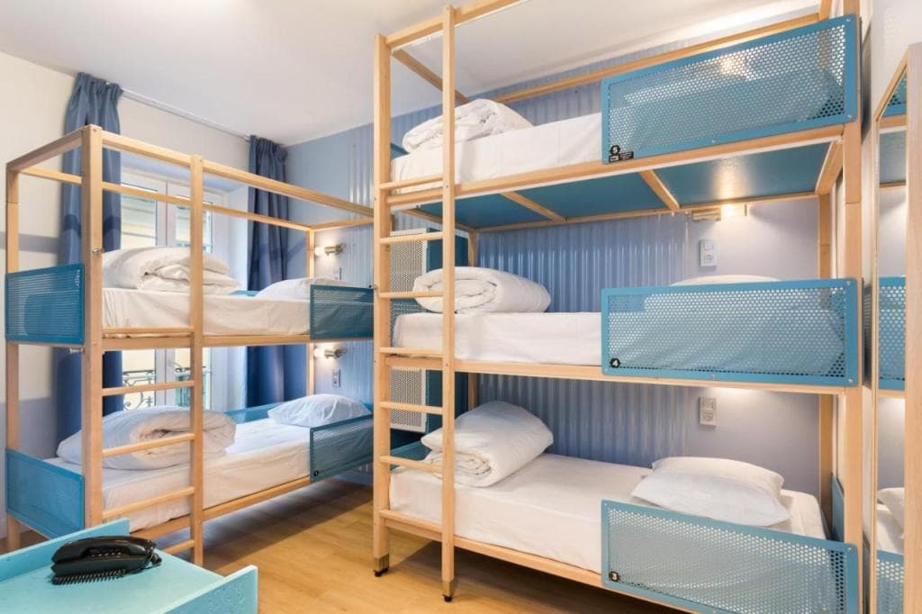 Hostel Ozz Nice