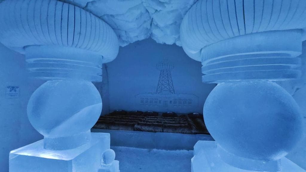 Arctic SnowHotel & Glass Igloos