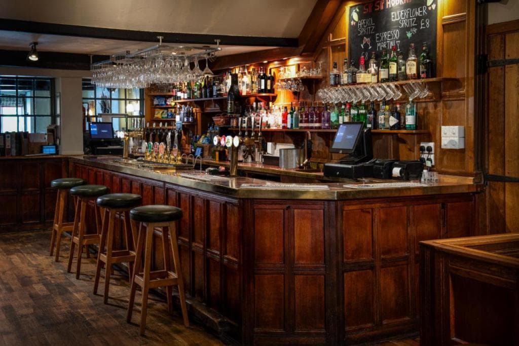 The Red Lion & Manor House