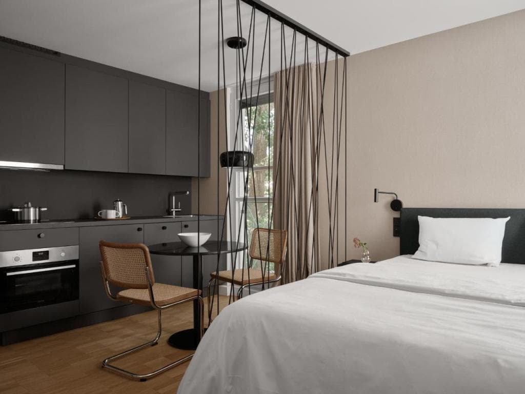 Bob W Munich Schwabing