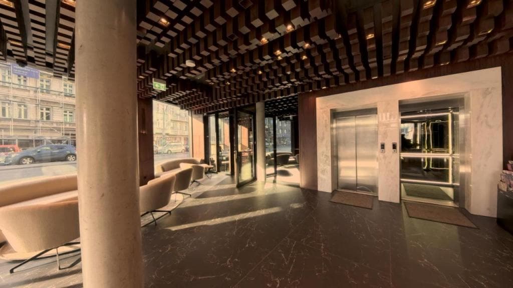 Bellman Hotel