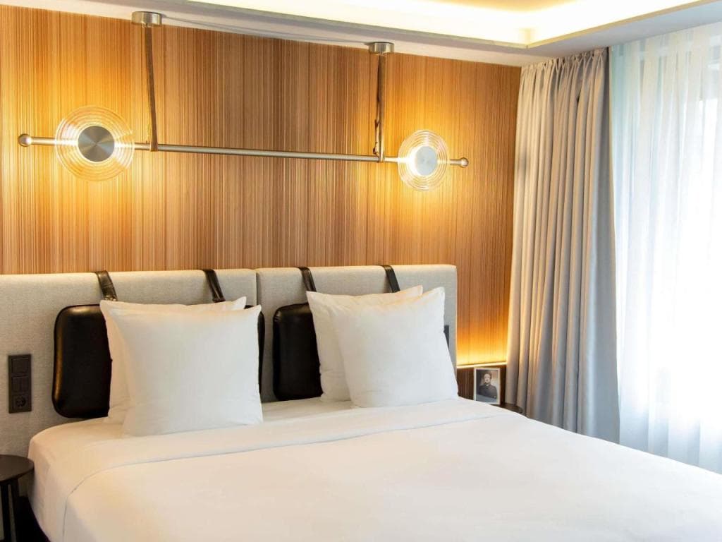MUZE Hotel Dusseldorf - Handwritten Collection