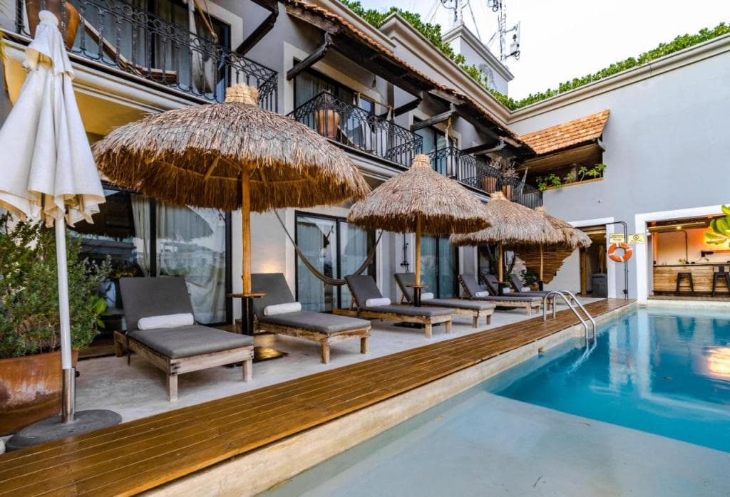 Caribbean Paradise Hotel & Spa - 5th Avenue