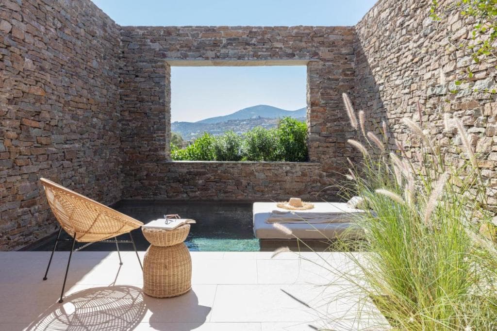 NOS Hotel & Villas