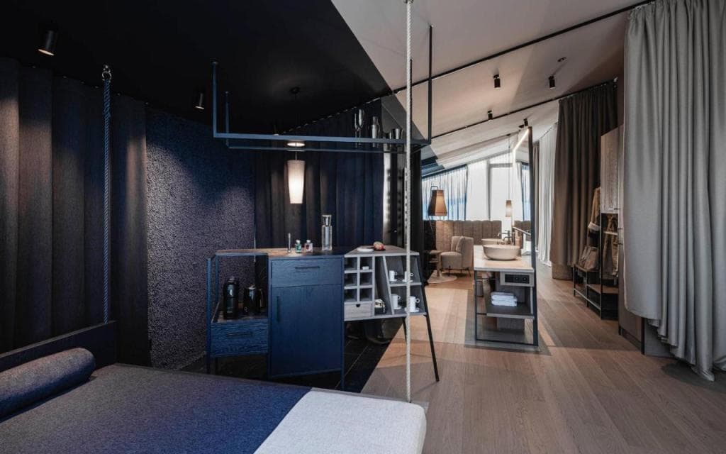 AEON Hotel - adults only Bed & Breakfast