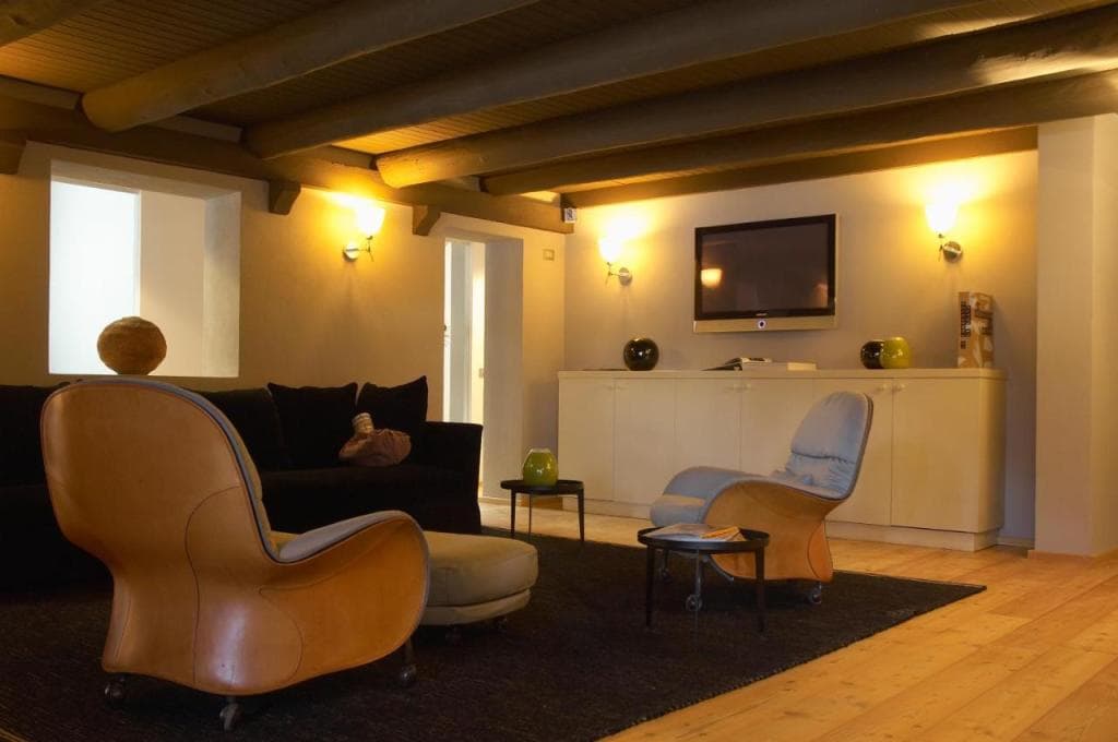 Hotel Village