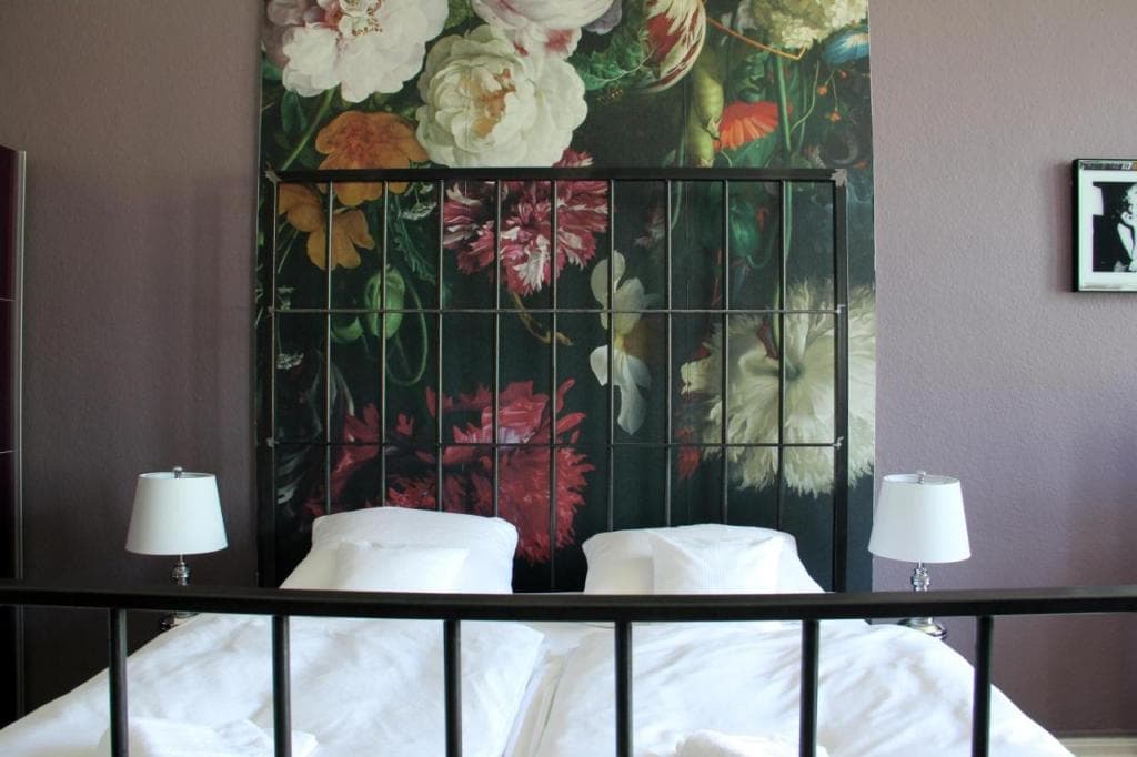 ArtHotel Connection