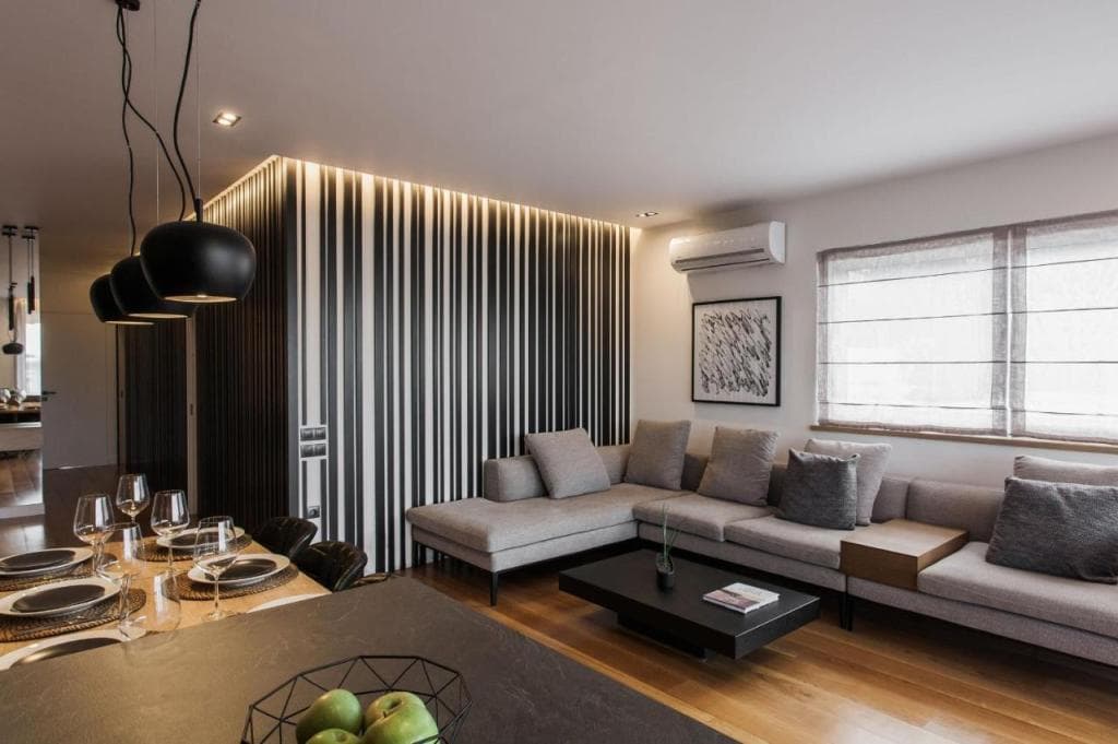 2 Level Beachfront Luxury Apt by the Olon