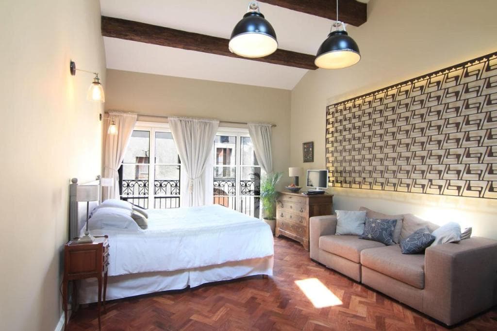 Cinq & Sept LGBT Resort for men