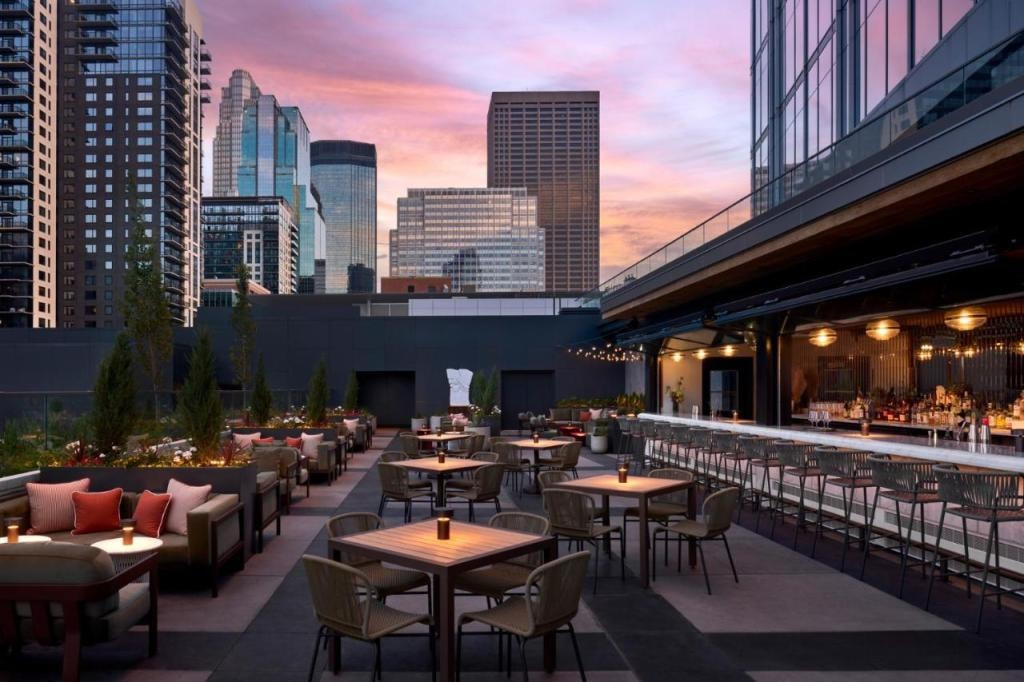 Four Seasons Hotel Minneapolis