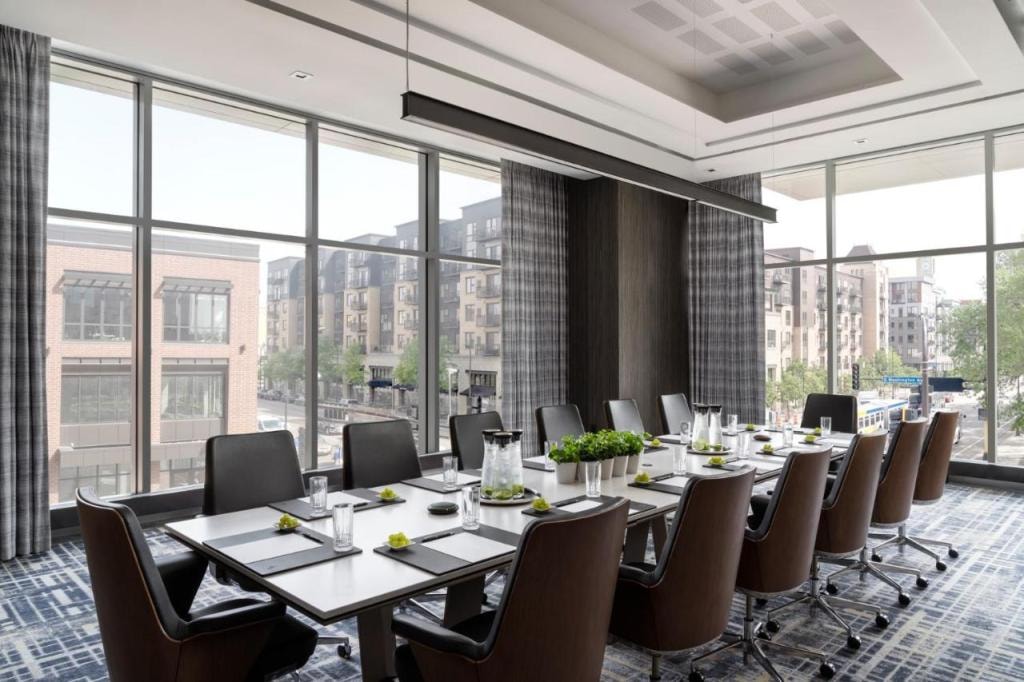 Four Seasons Hotel Minneapolis