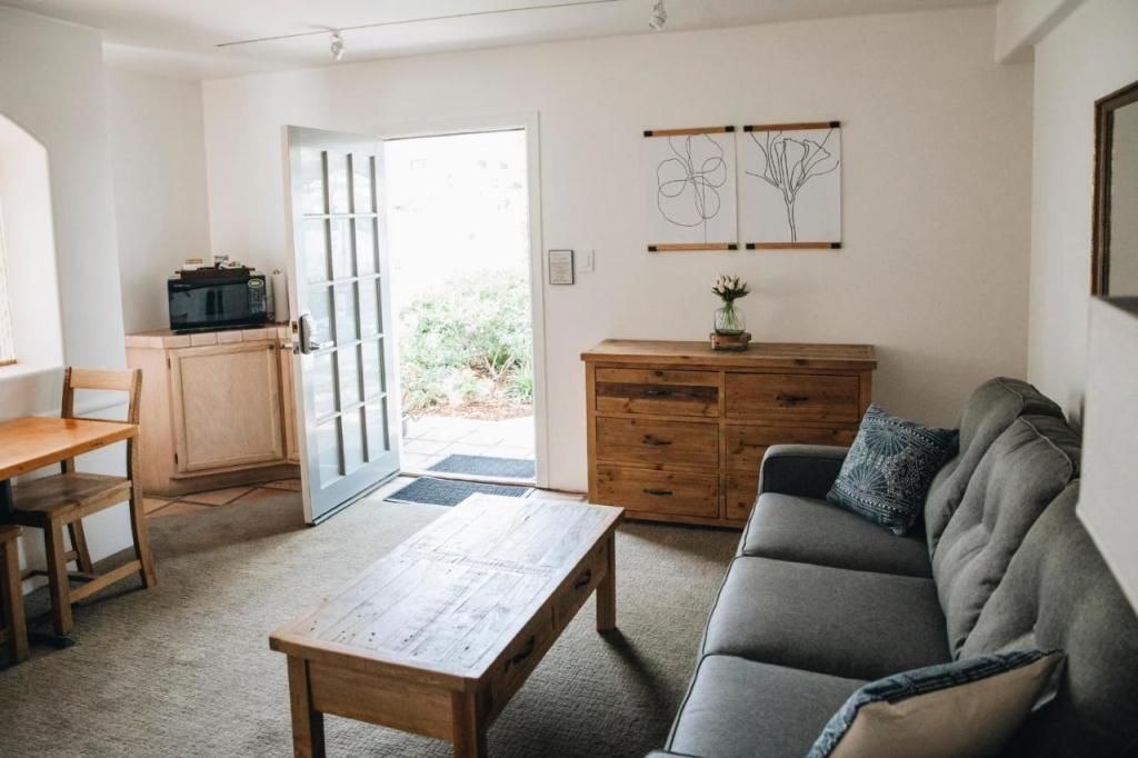 Cottage Inn & Spa