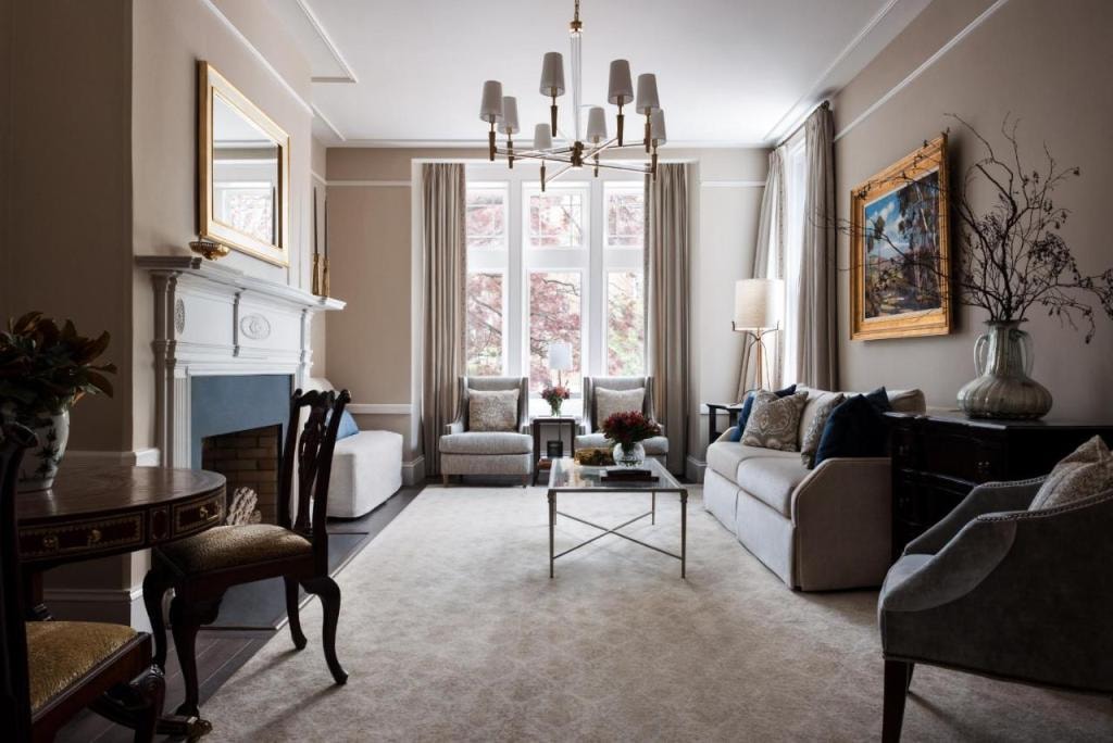 86 State Circle - Luxury Boutique Hotel