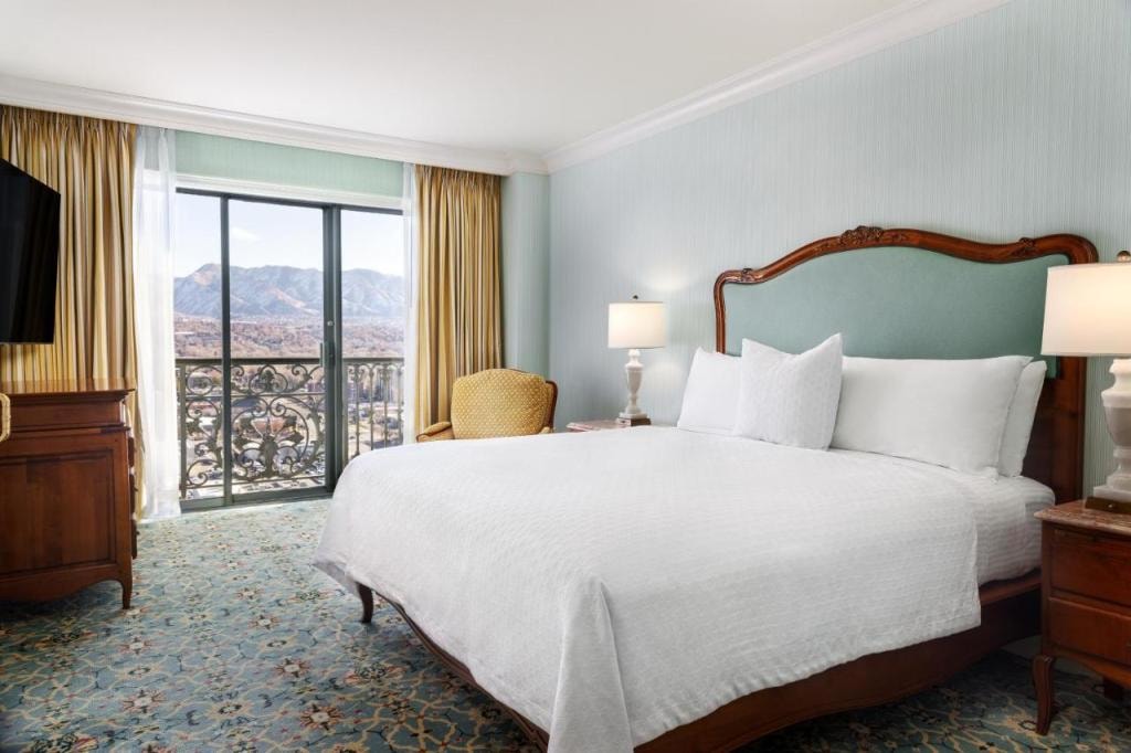 Grand America Hotel