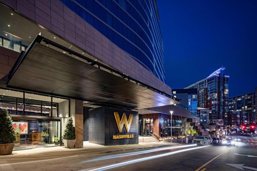W Nashville