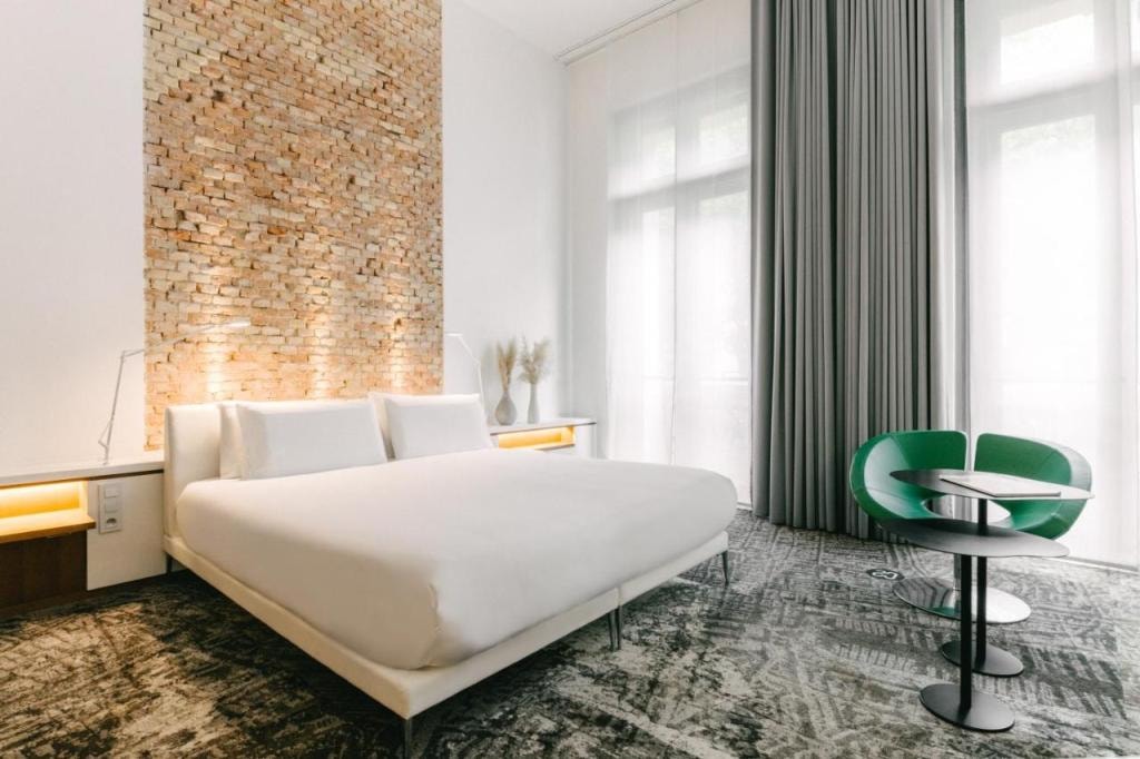 Hôtel C2