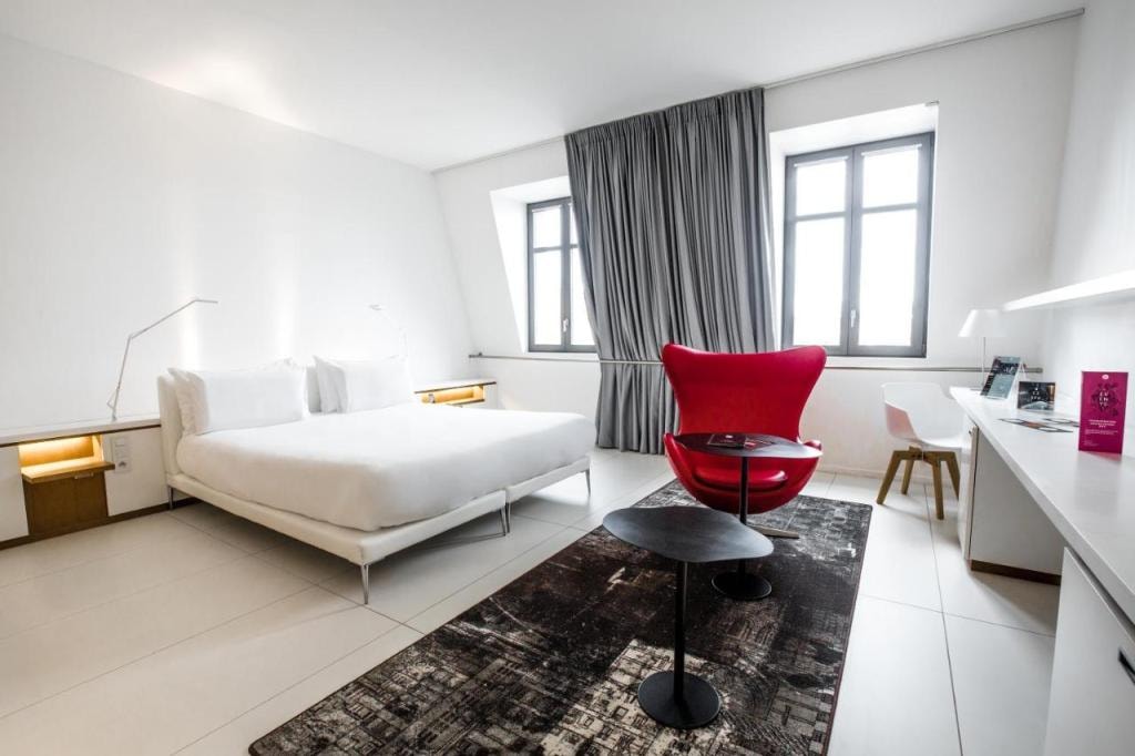 Hôtel C2