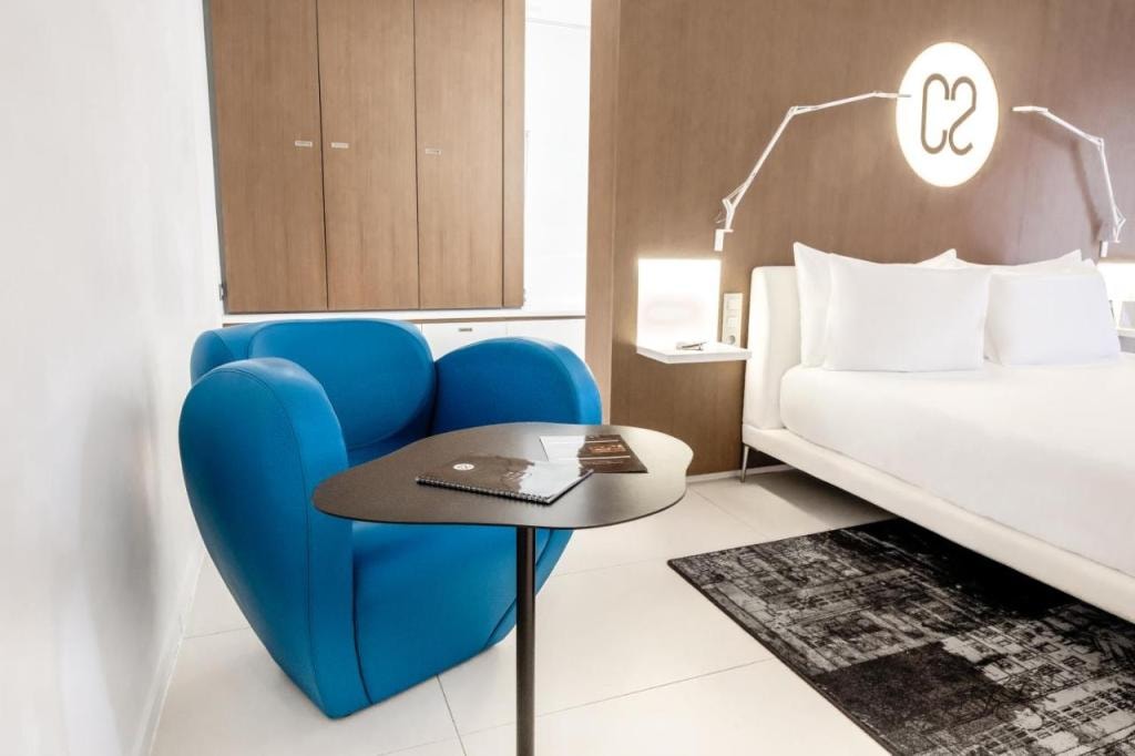 Hôtel C2