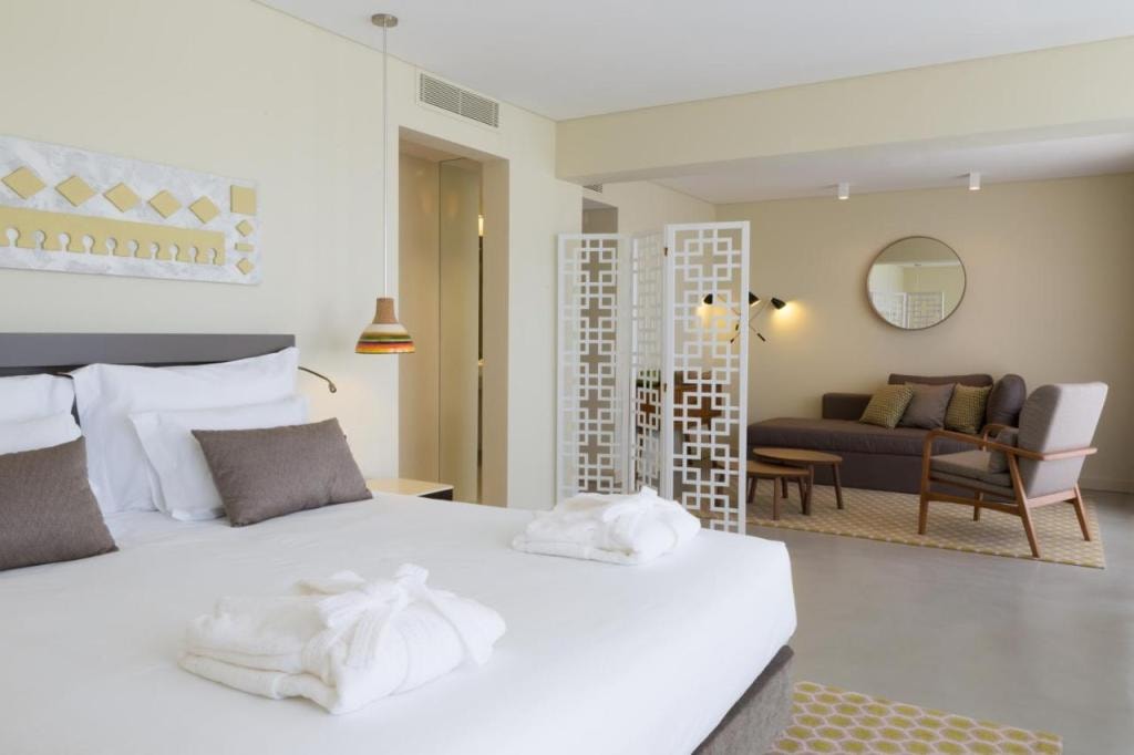 OZADI Tavira Hotel