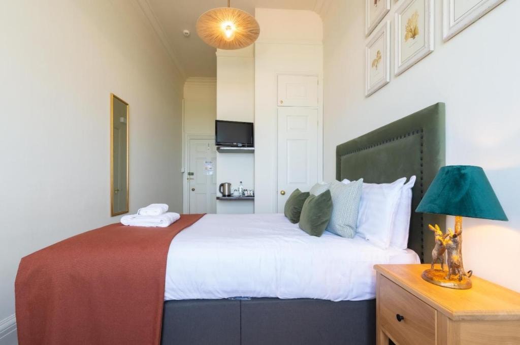 Cliftonville Hotel