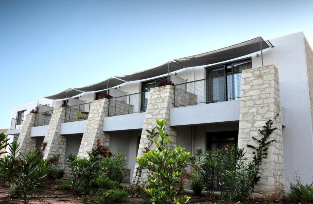 Leivatho Hotel