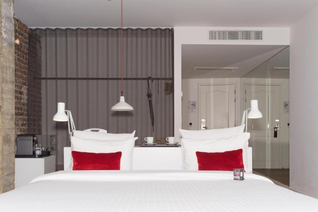 9Hotel Central