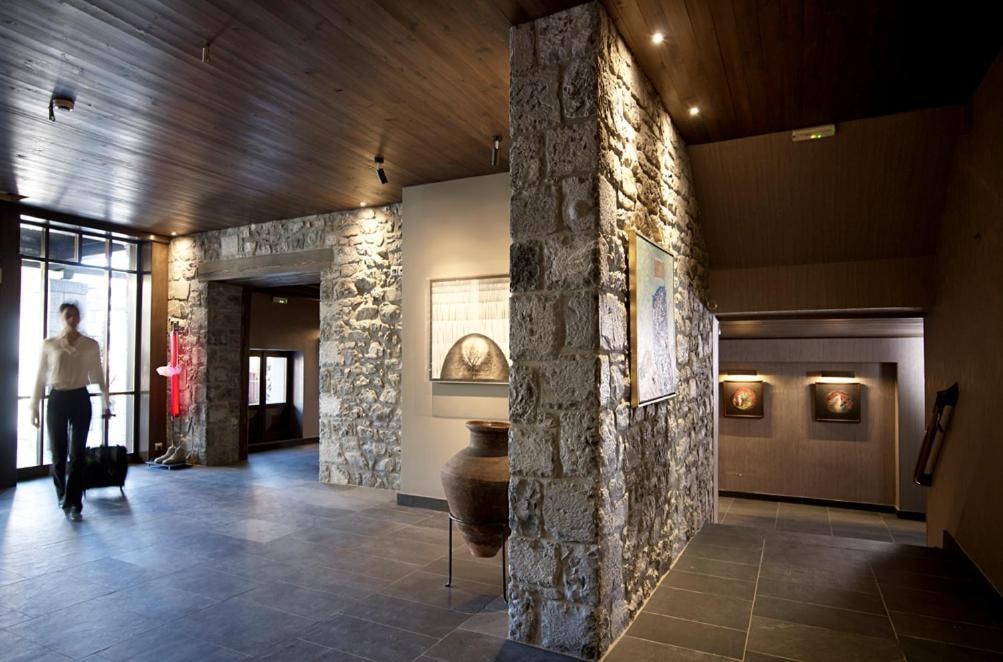Art Mainalon Hotel