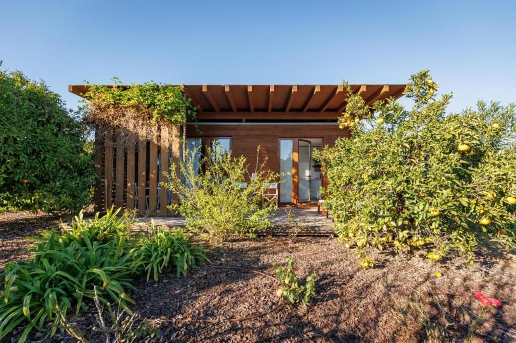 Laranjal Farm House