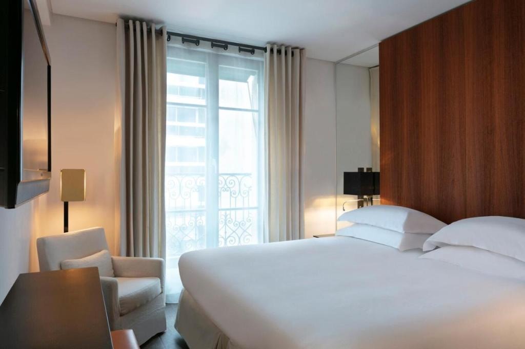 Le Metropolitan, Paris Tour Eiffel, a Tribute Portfolio Hotel