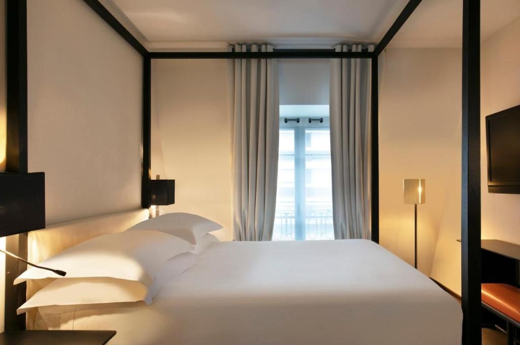 Le Metropolitan, Paris Tour Eiffel, a Tribute Portfolio Hotel