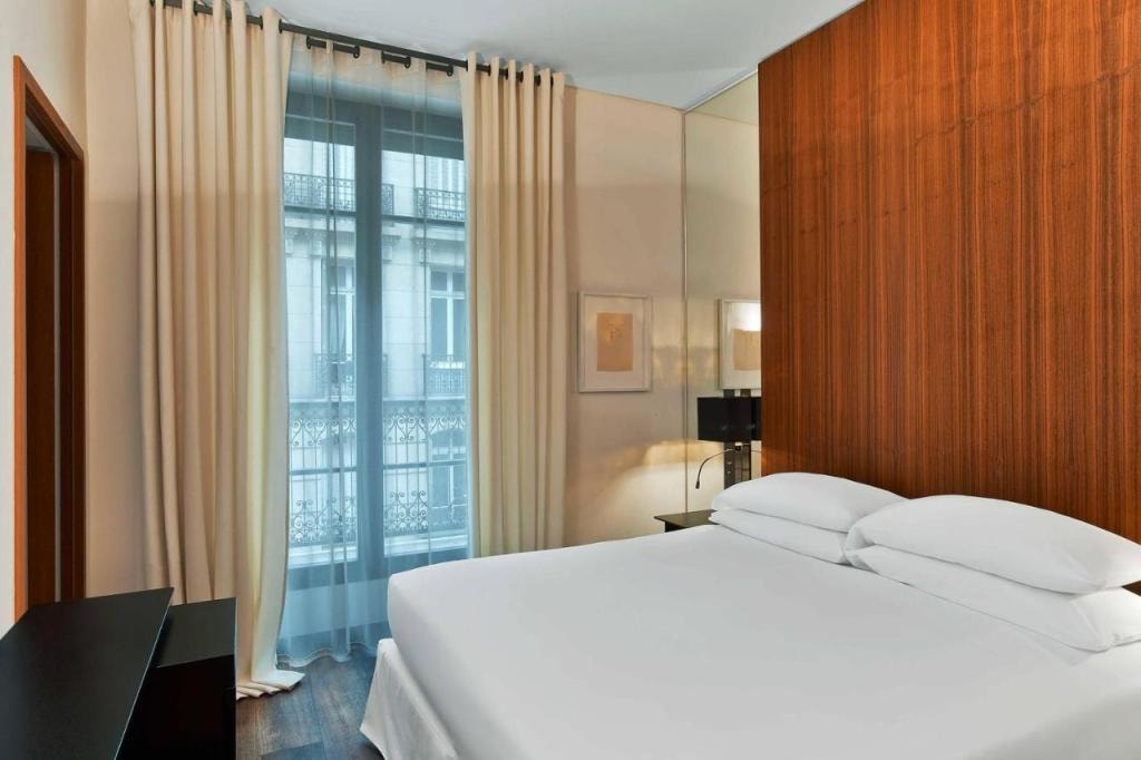 Le Metropolitan, Paris Tour Eiffel, a Tribute Portfolio Hotel