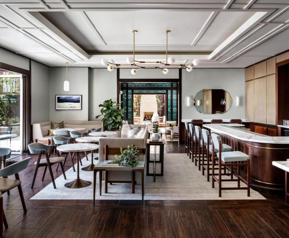 Ambrose Hotel