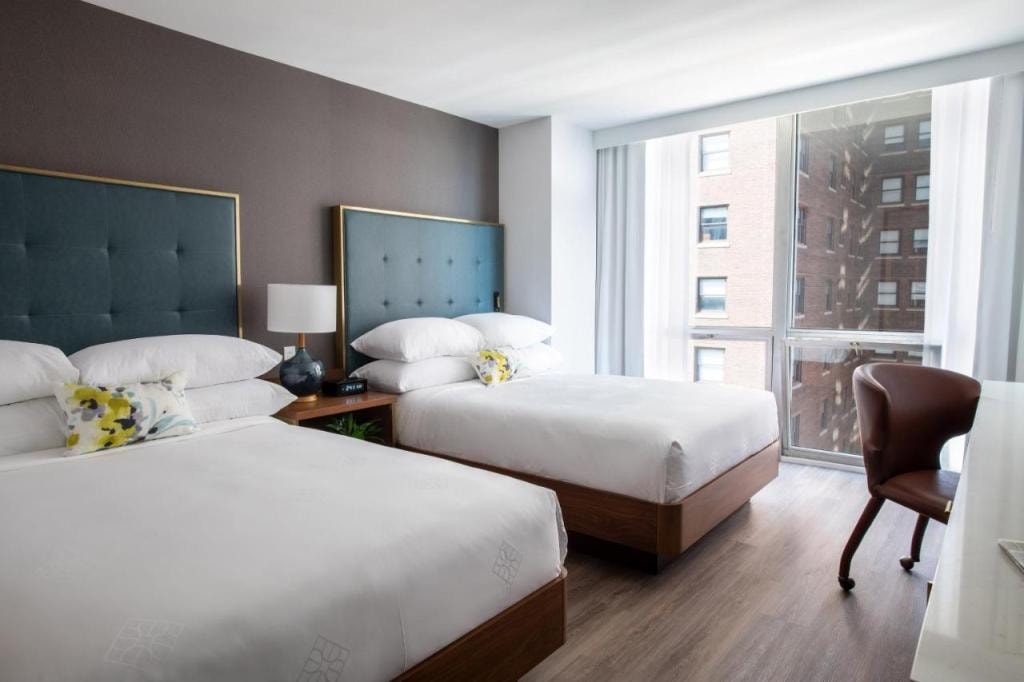 Le Meridien Essex Chicago