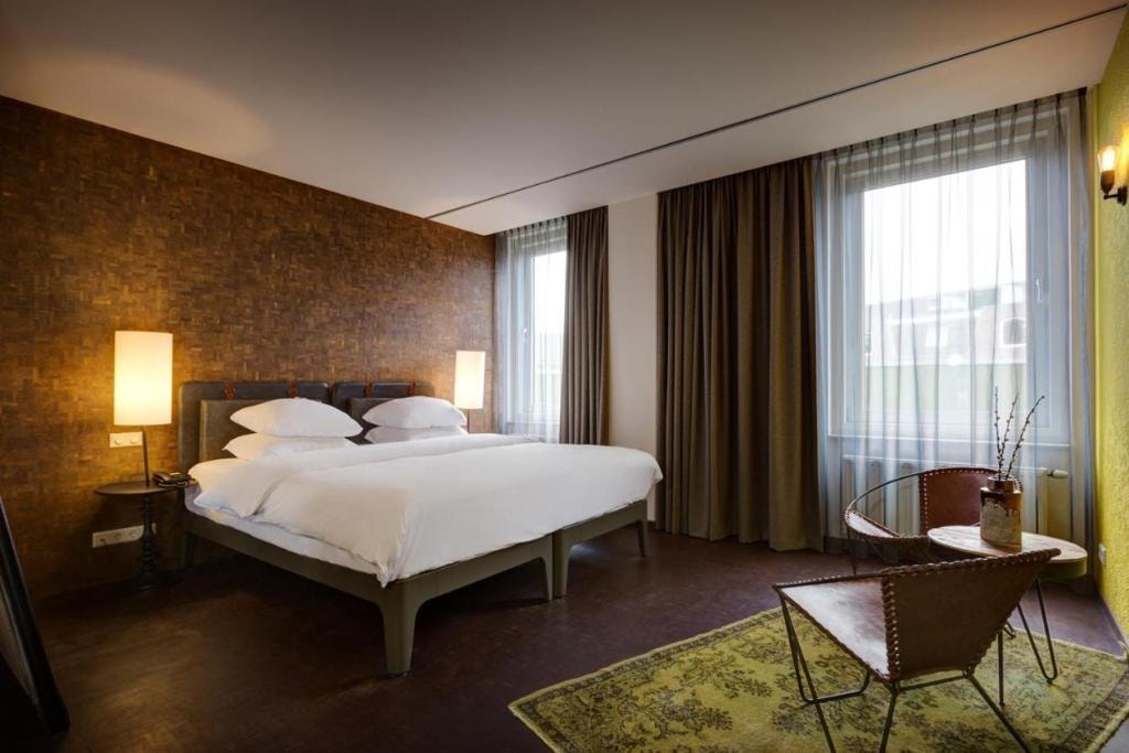 Hotel V Nesplein