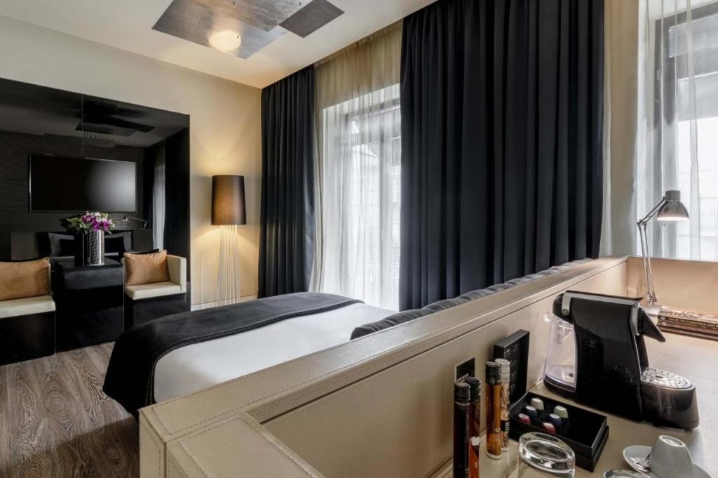 9Hotel Mercy