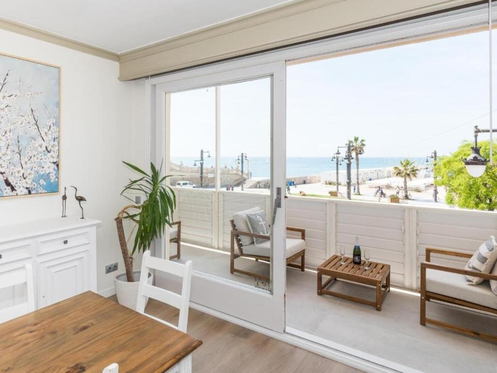 Sitges Spaces Seaside Paradise, Beachfront