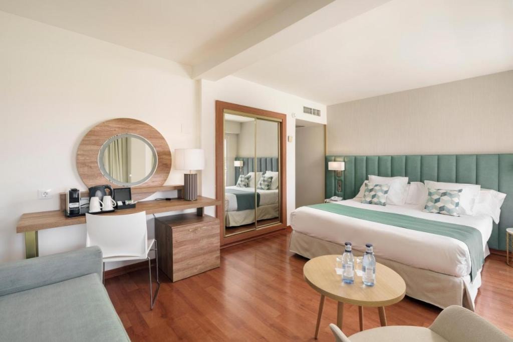 Hotel Costa Málaga - Adults Recommended - by Pierre & Vacances