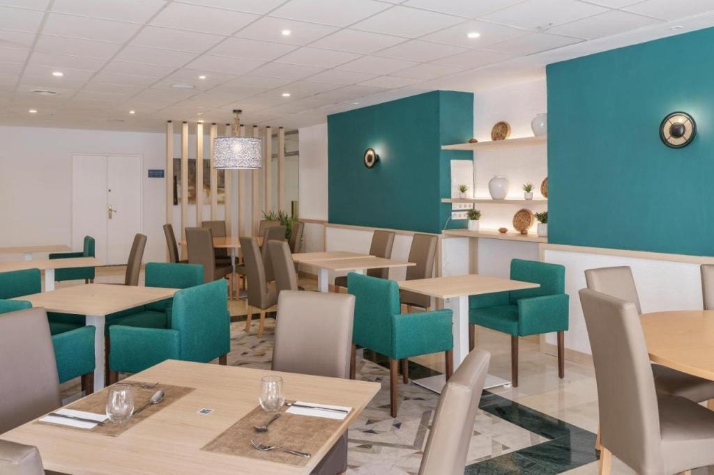 Hotel Costa Málaga - Adults Recommended - by Pierre & Vacances
