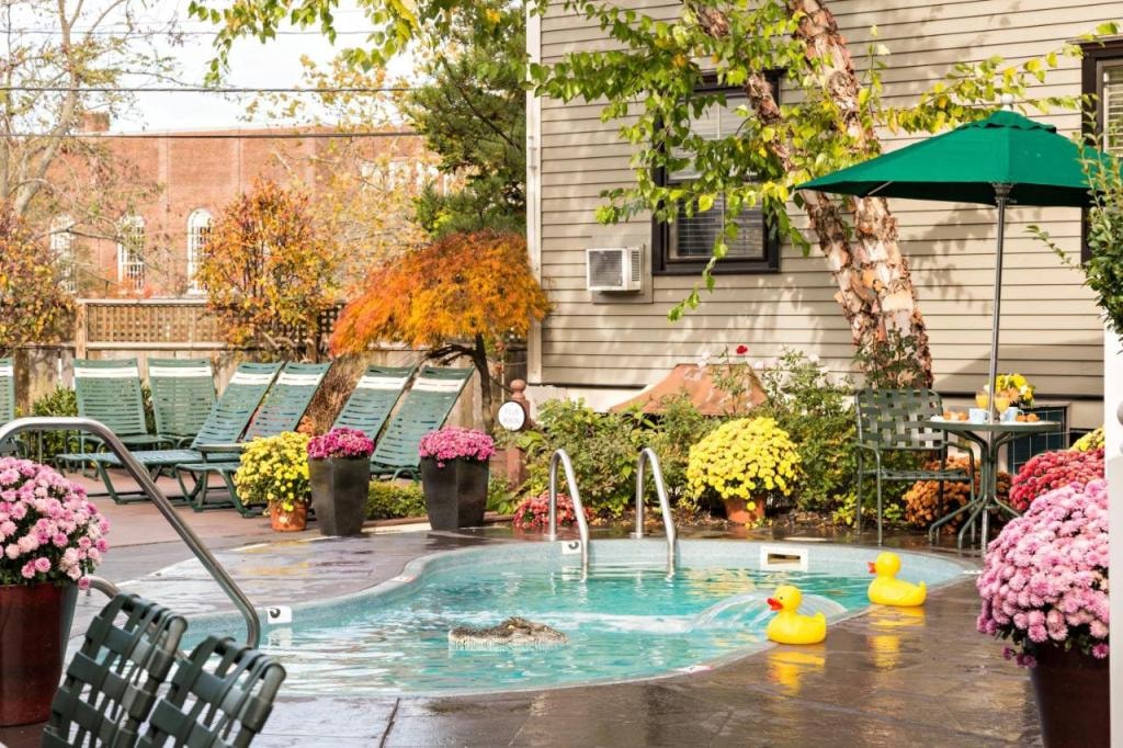 Crowne Pointe Historic Inn Adults Only, Provincetown
