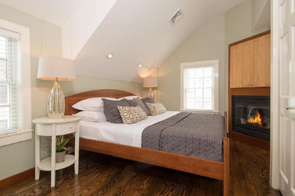 8 Dyer Hotel, Provincetown