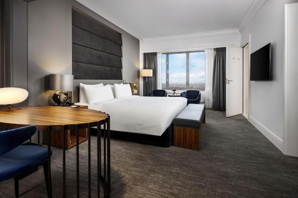 Hotel Okura Amsterdam, The Leading Hotels of the World