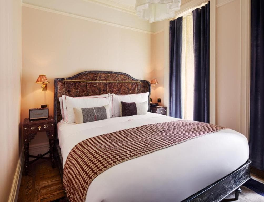 The Hotel Chelsea