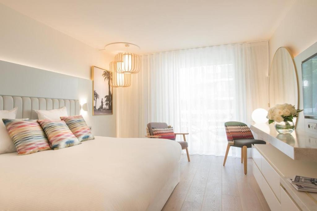 Croisette Beach Hotel Cannes - MGallery Collection