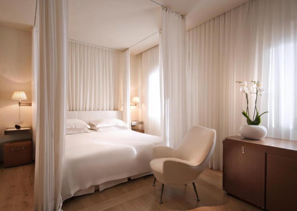 Hotel Continentale - Lungarno Collection