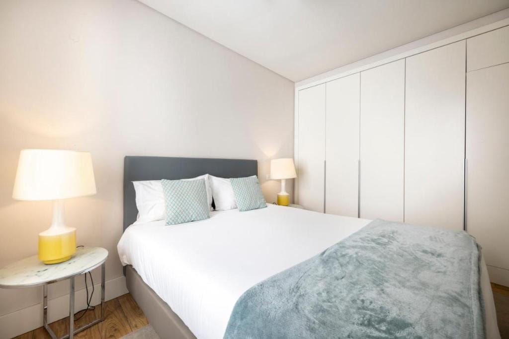 Chiado Square Apartments | Lisbon Best Apartments