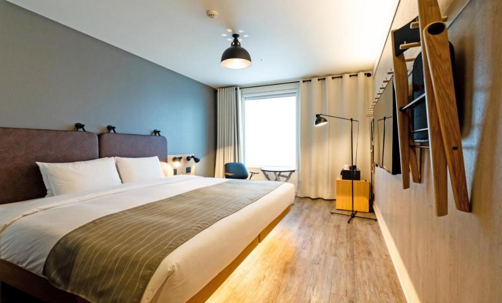 MOXY Osaka Honmachi by Marriott
