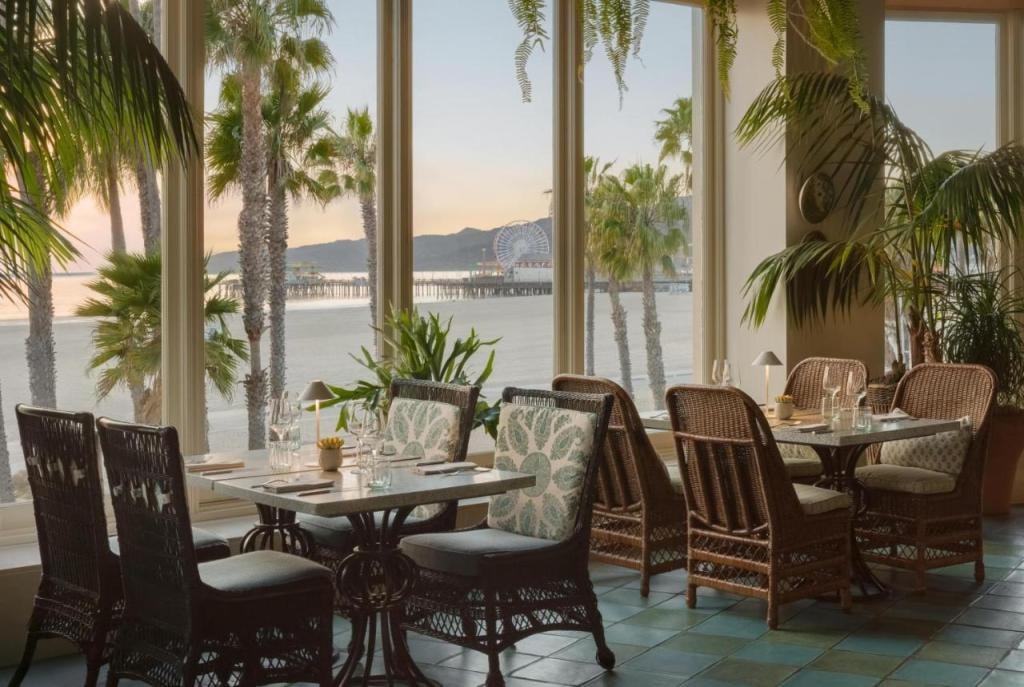 Casa Del Mar