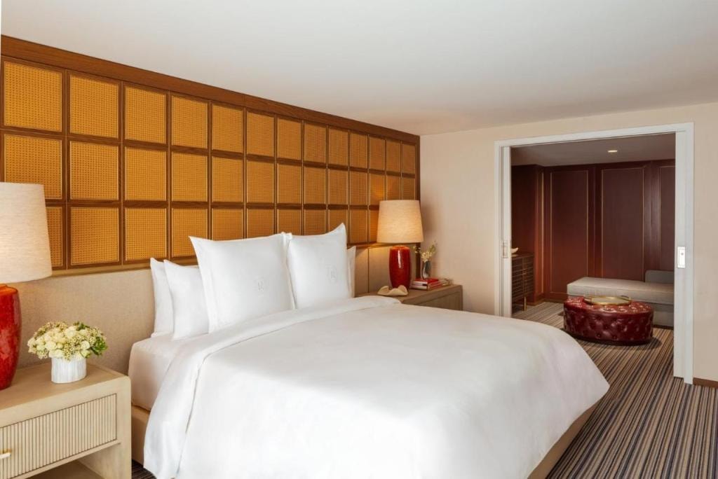 Regent Santa Monica Beach by IHG