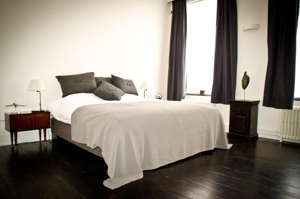 House Ninety Guesthouse